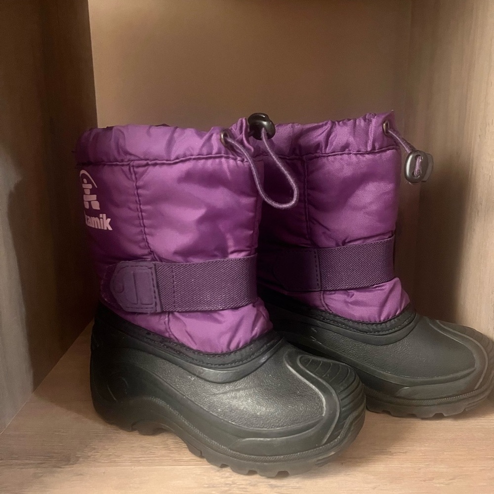 Kamik winter boots size 10 toddler